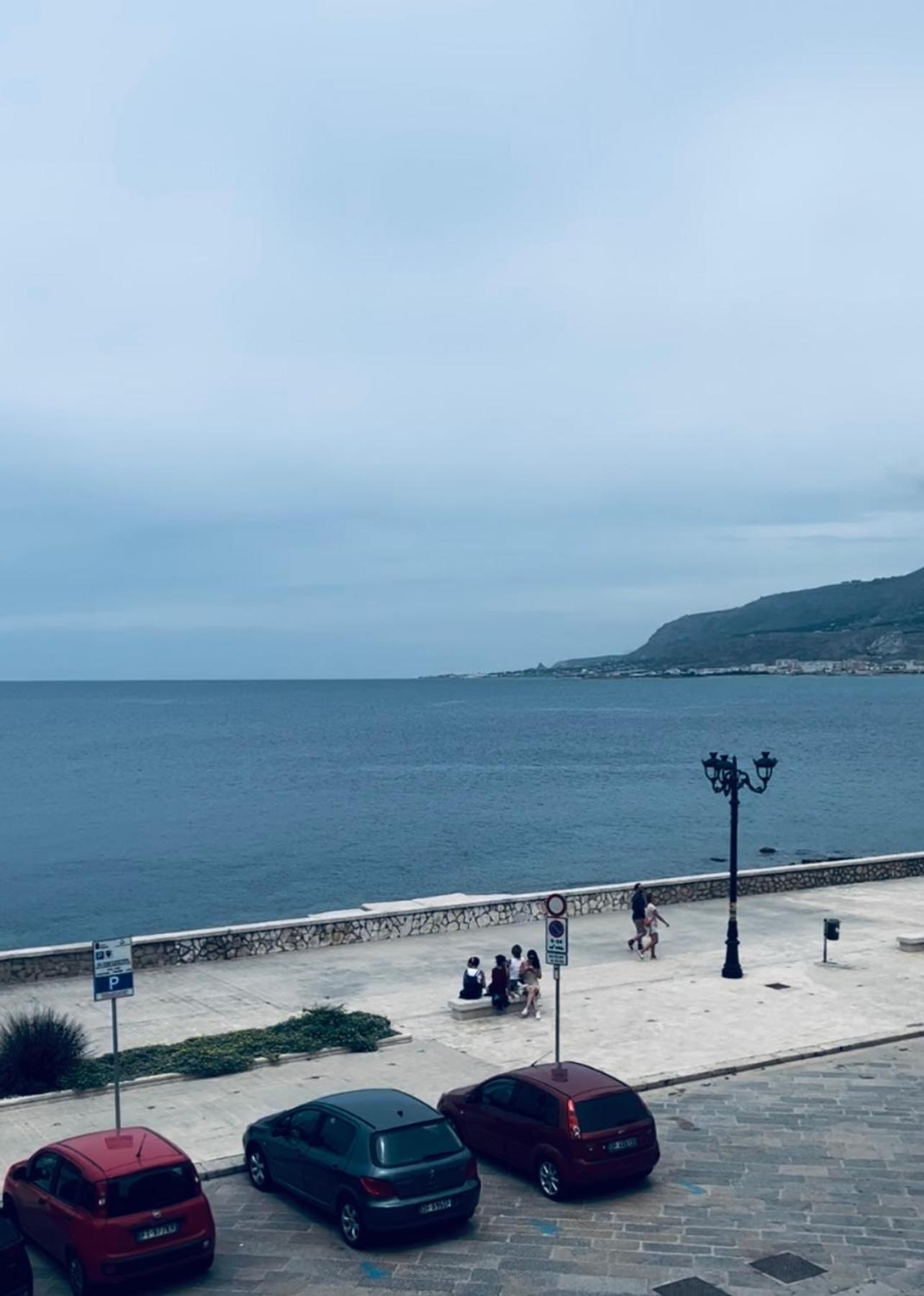 Attico Vista Mare Trapani Apartment Ngoại thất bức ảnh