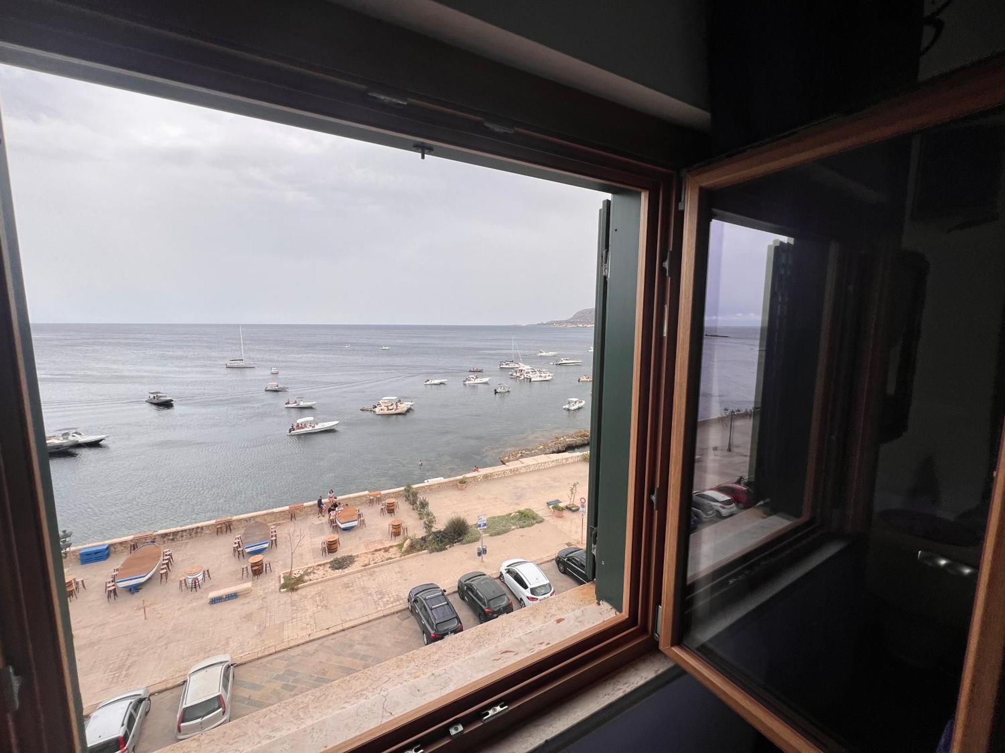 Attico Vista Mare Trapani Apartment Ngoại thất bức ảnh
